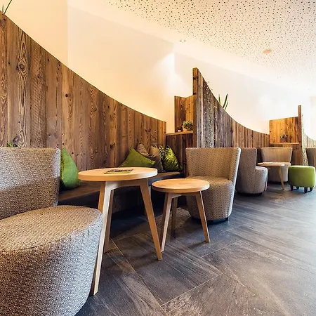 Garni Montana Otel Serfaus