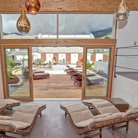 Hotel Garni Montana 4*