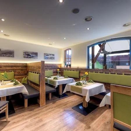 Hotel Garni Montana 4*