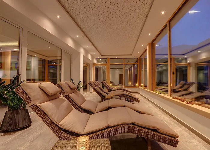 Garni Montana 4* Серфаус