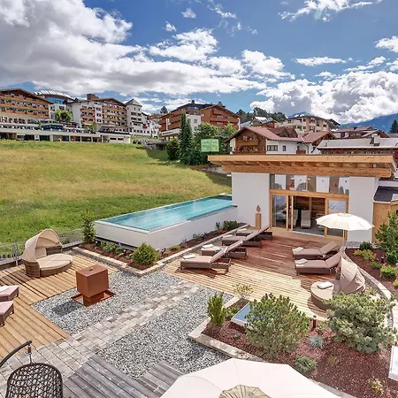 מלון Garni Montana 4*