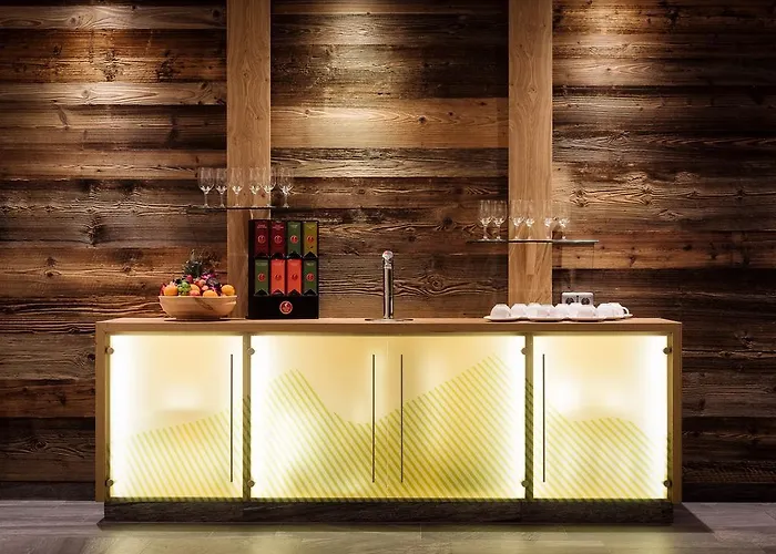 ホテル Garni Montana