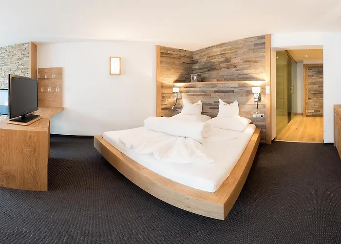 Garni Montana 4* ザーファウス