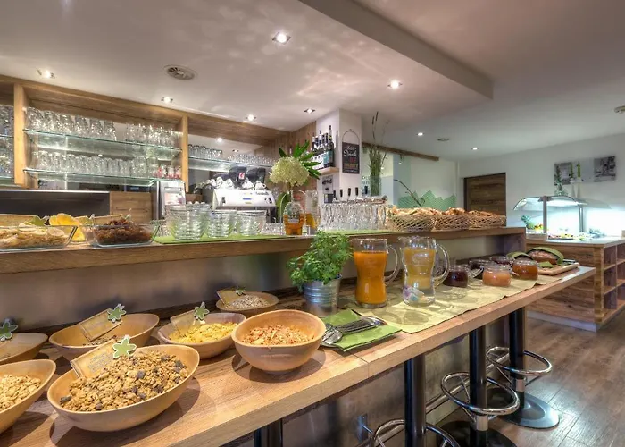 Garni Montana Hotel 4*